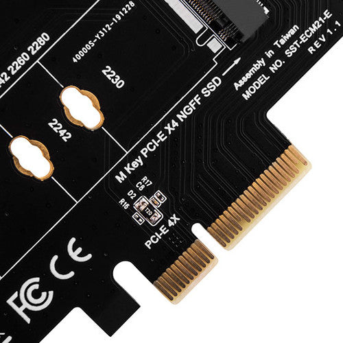 Screwless design M.2 PCIe NVMe SSD to PCIe x4 adapter card