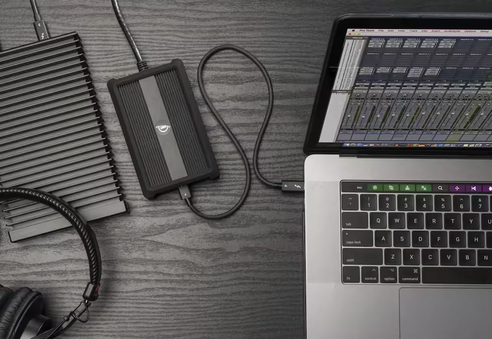 OWC Thunderbolt 4 to 10G Ethernet Adapter – High-Speed, Bus-Powered Network for Mac, PC & Linux